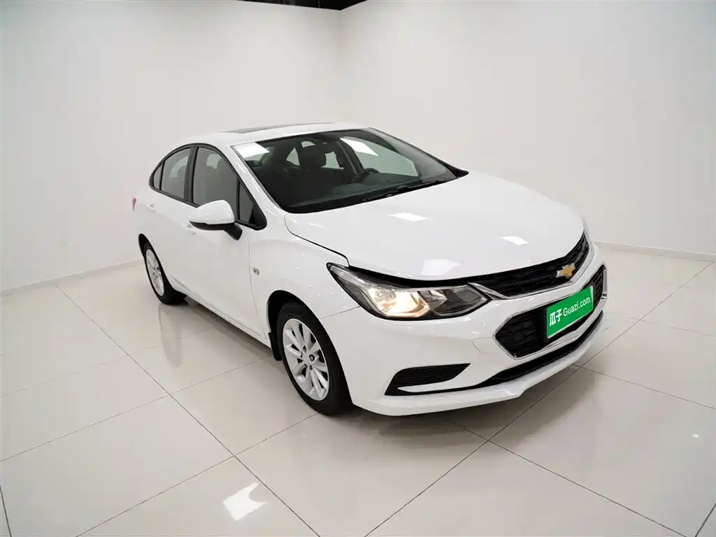 Chevrolet Cruze 2017 1.5L Automatic Pioneer Sunroof фото 4