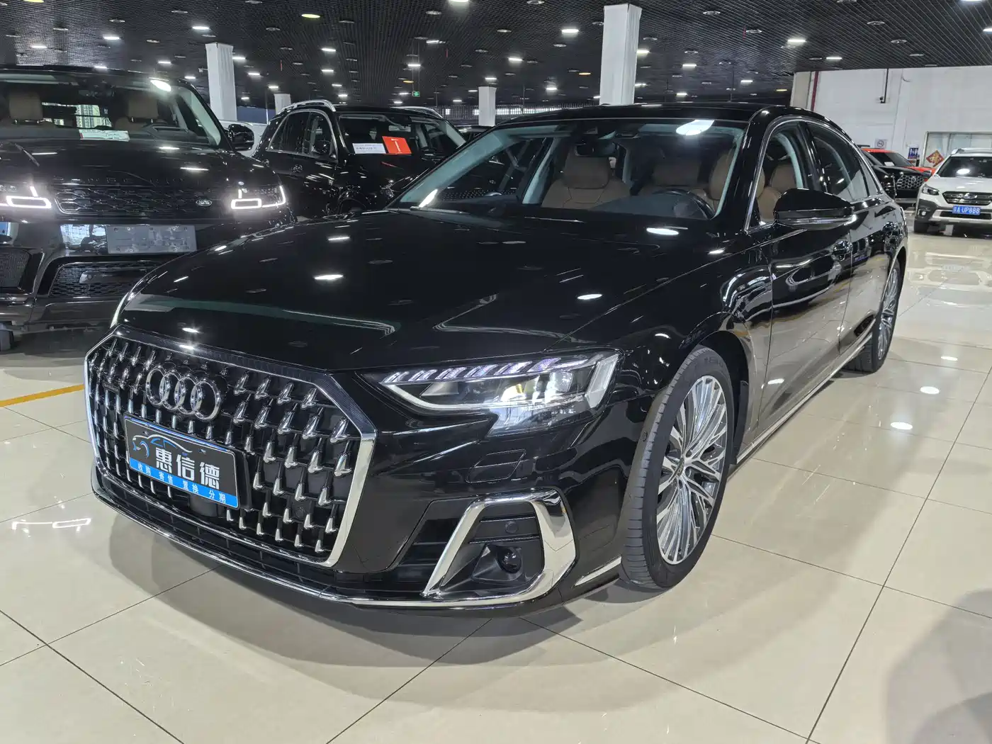 AUDI A8