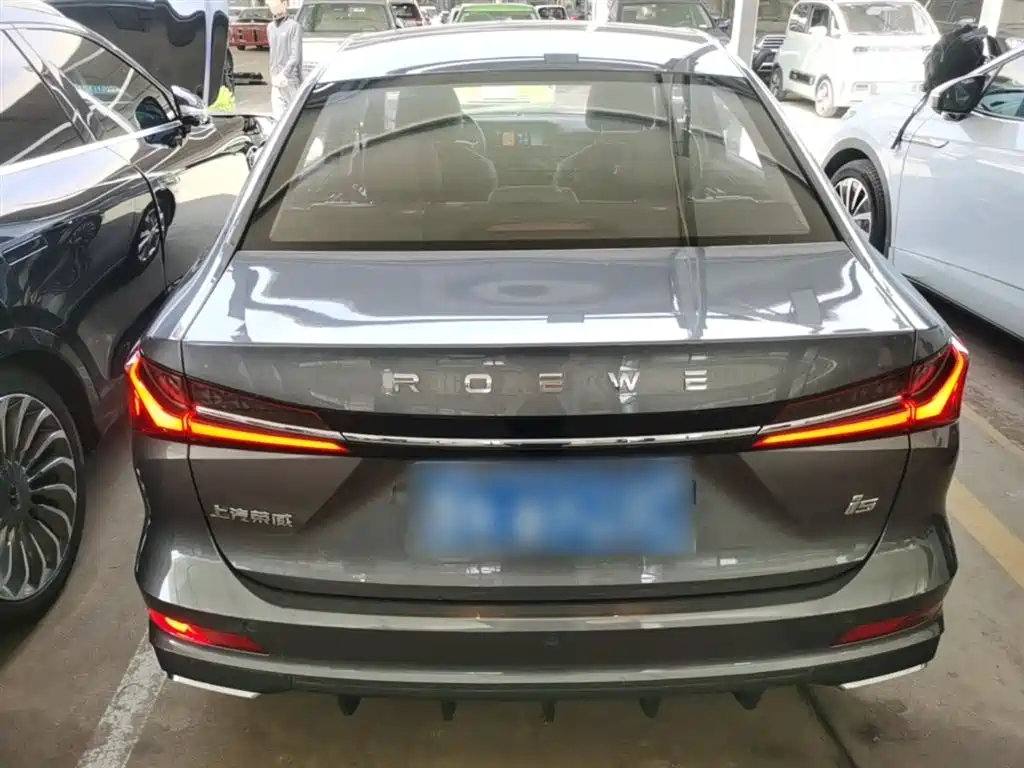 Roewe i5 2025 2023 1.5L CVT Luxury Edition