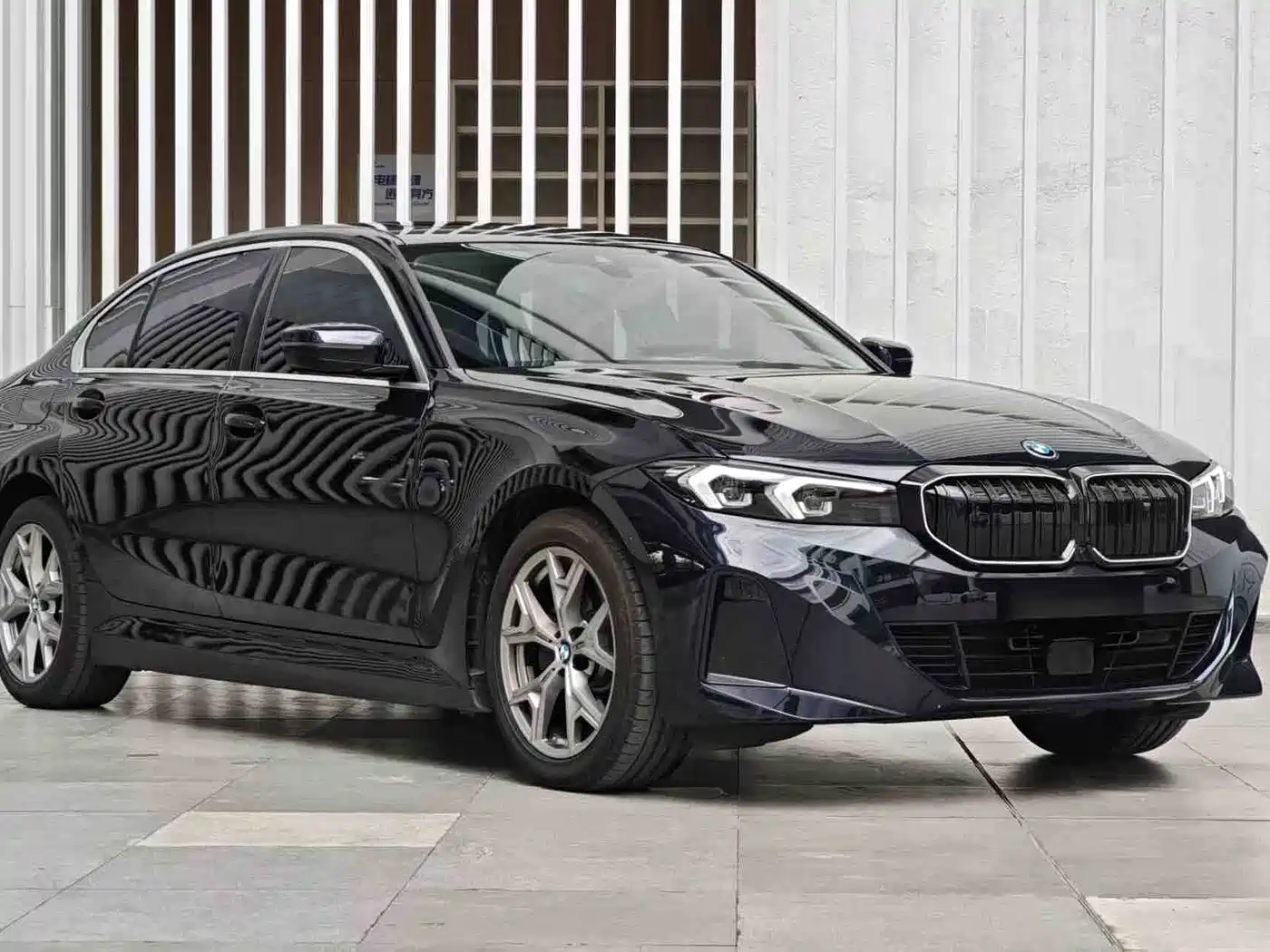 BMW i3 2026 eDrive 35 L фото 2