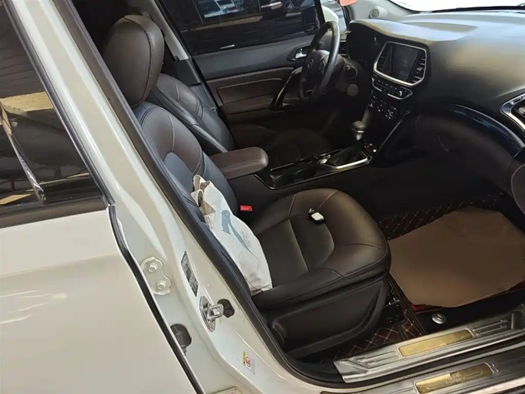 GAC Trumpchi Trumpchi GS4 2017 235T Automatic 2WD Luxury Smart Connected Edition фото 25