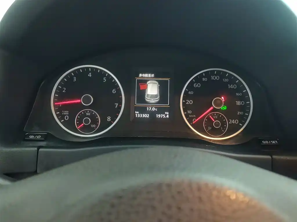 Volkswagen Tiguan 2015 1.8TSI Automatic 2WD Highline фото 12
