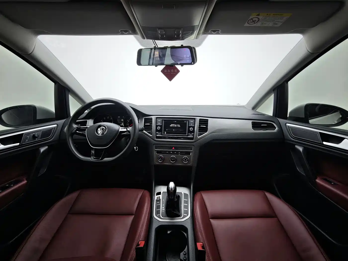 Volkswagen Golf Sportsvan 2018 1.6L Automatic Comfort фото 13