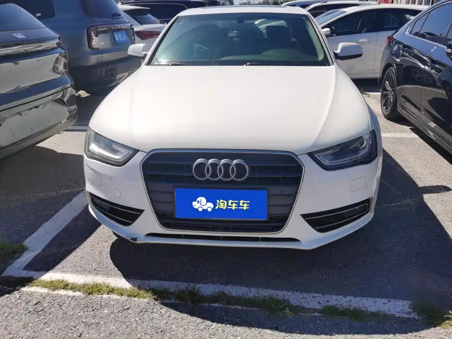 Фото 2 - Audi A4L