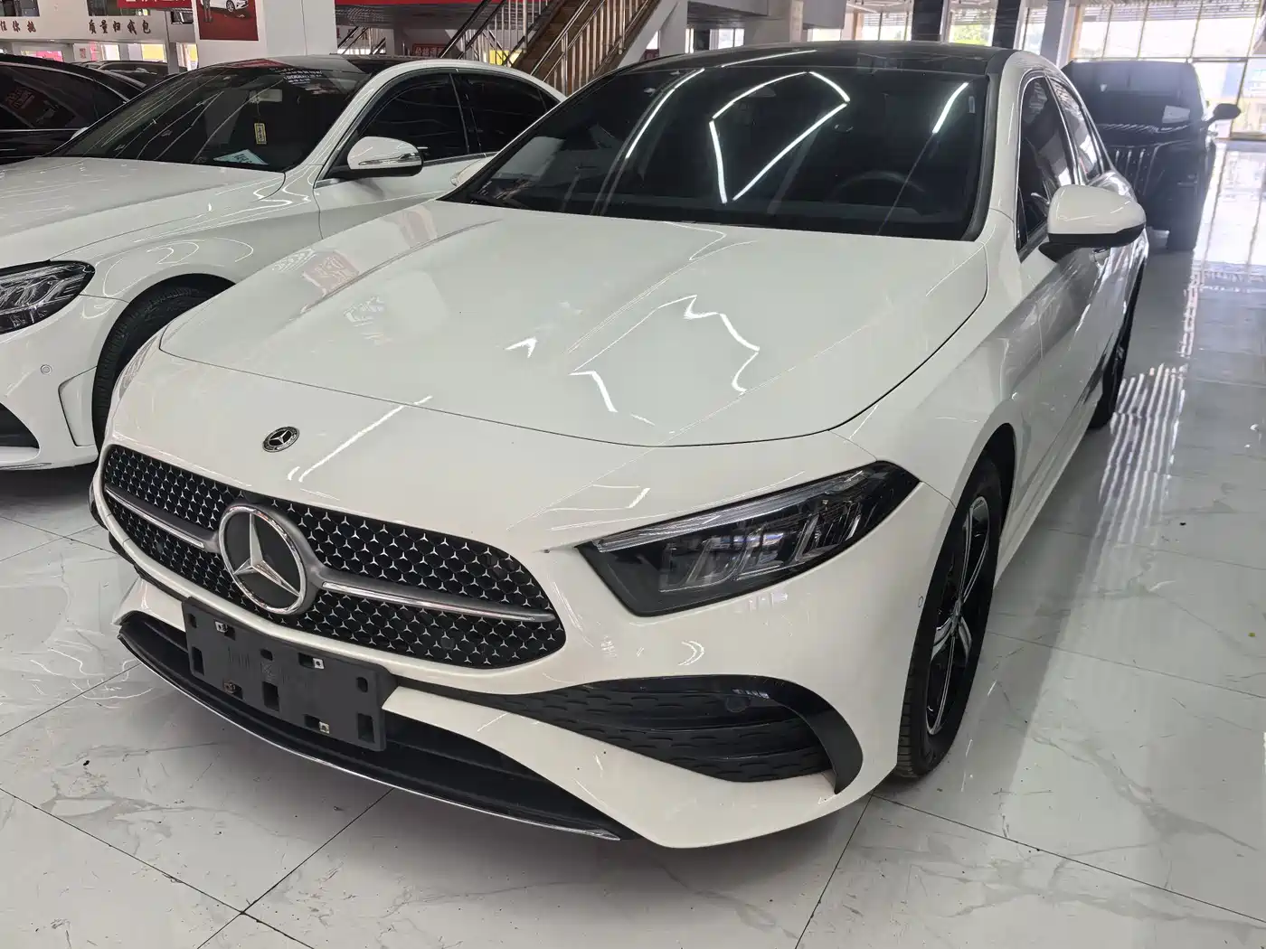 Mercedes-Benz A-Class 2023 A 200 L Fashion