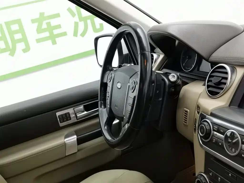 Land Rover Discovery 2013 3.0 SDV6 HSE Diesel фото 22