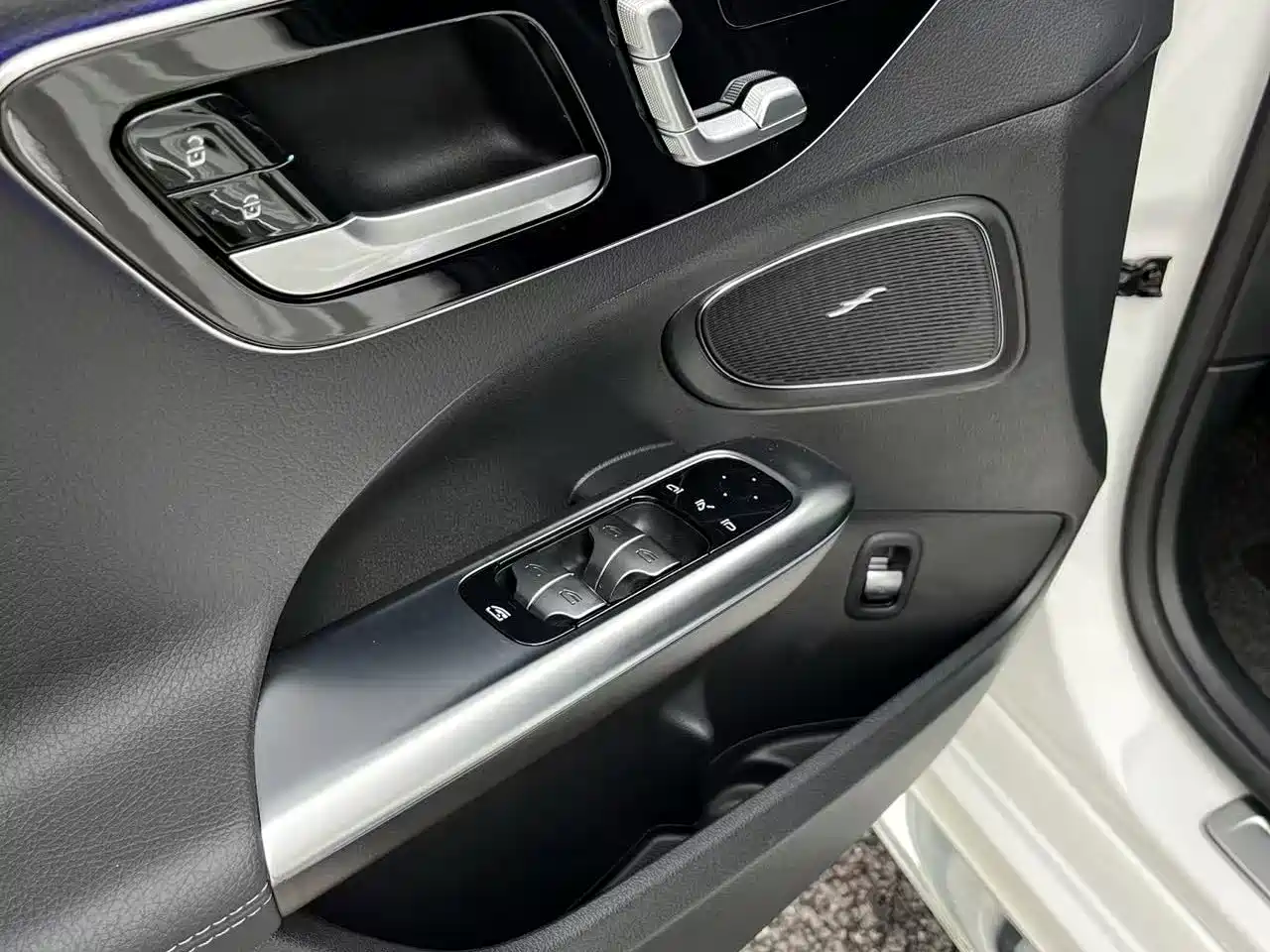 Mercedes-Benz C-Class 2025 C 260 L Sport Edition фото 4