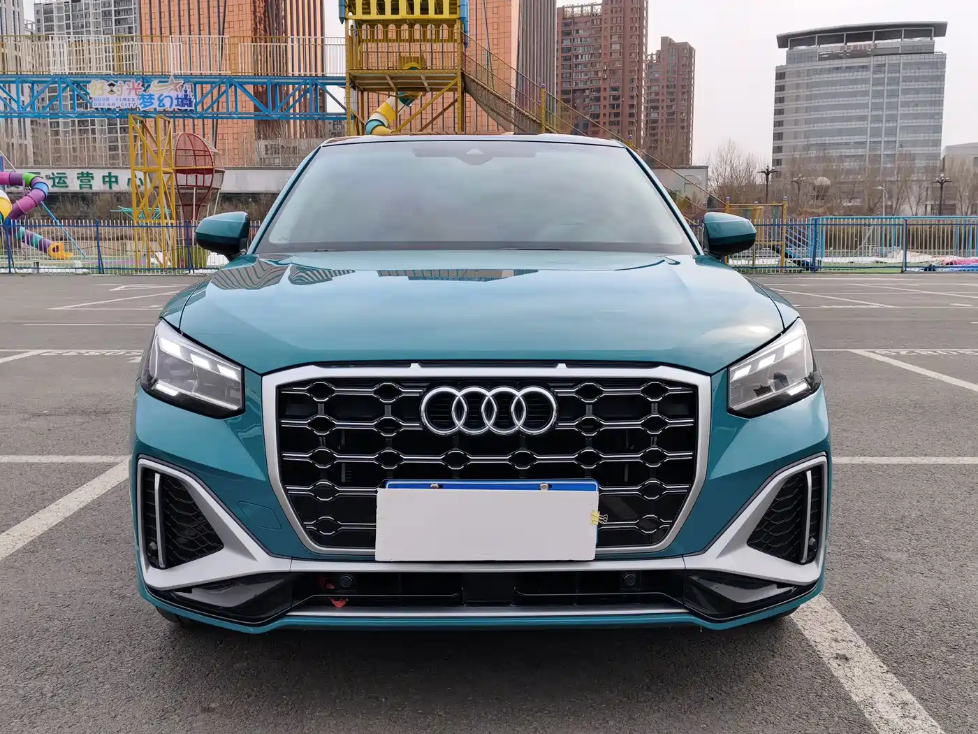 AUDI Q2L