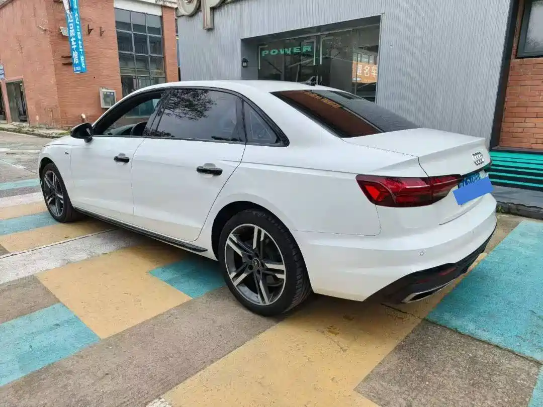 Audi A4L 2022 40 TFSI Luxury Dynamic фото 7