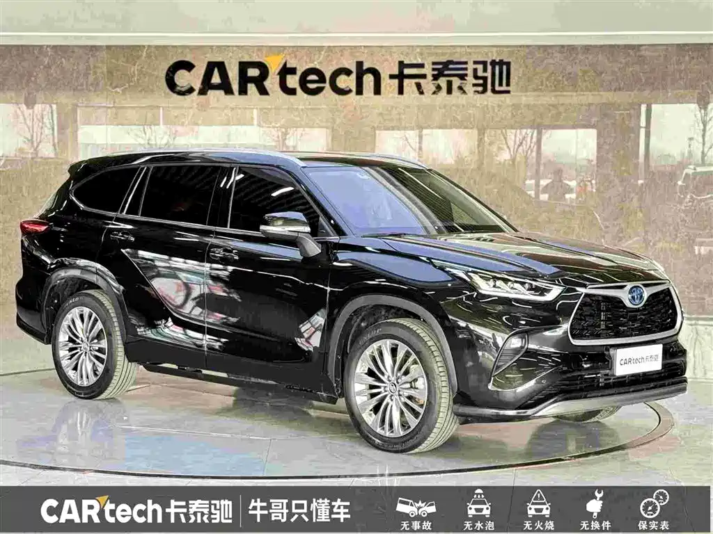 TOYOTA HIGHLANDER