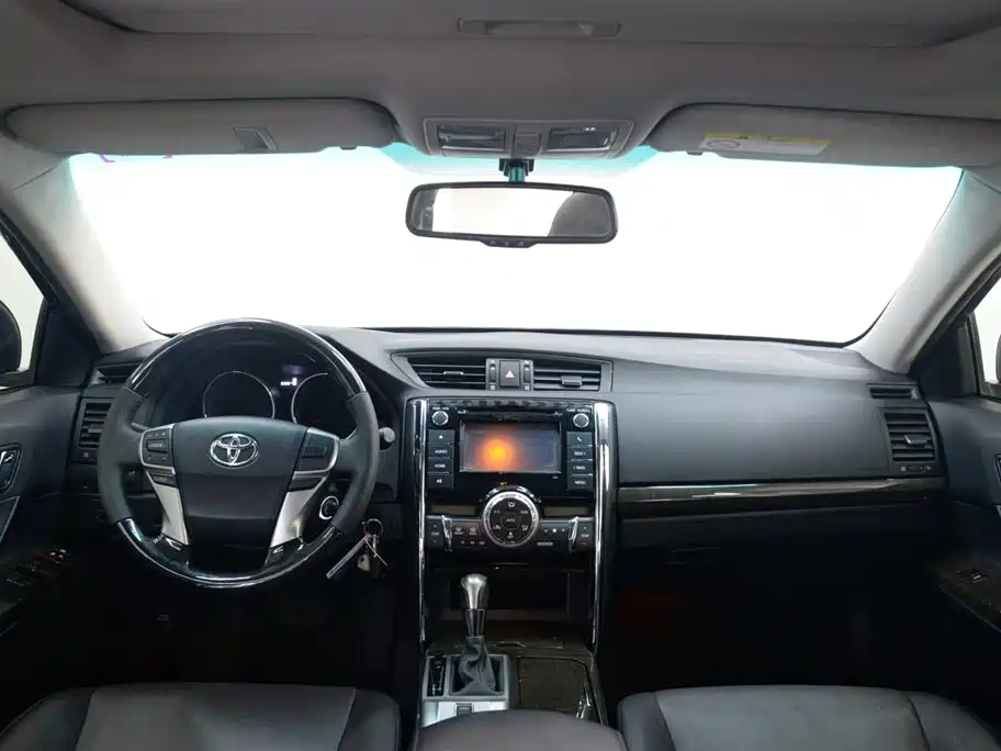 Toyota Reiz 2013 2.5V Elite Edition фото 13