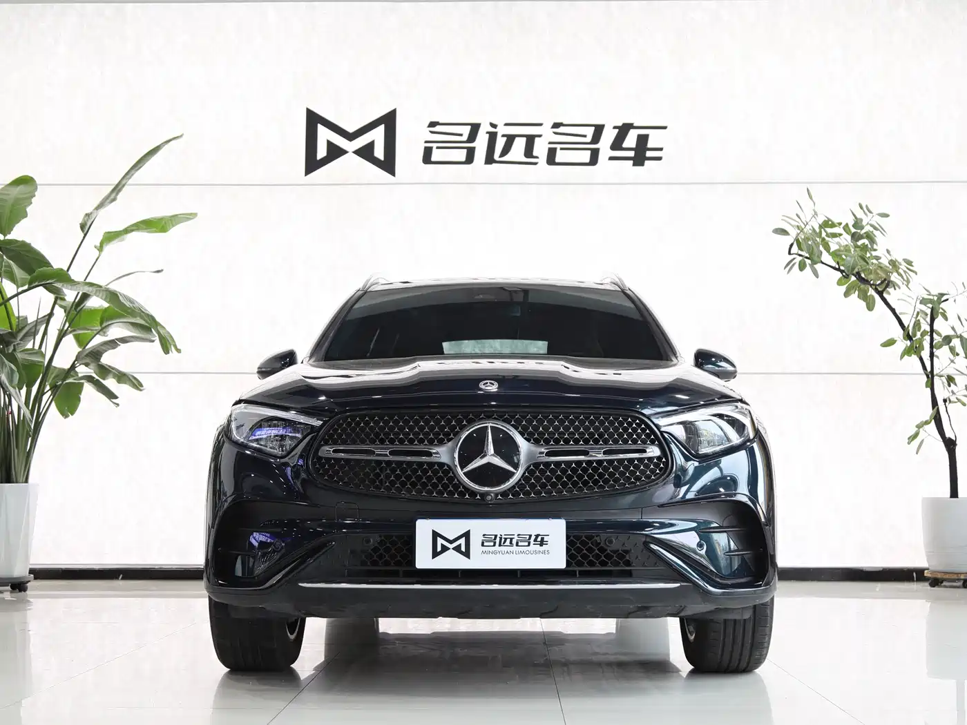 Mercedes-Benz GLC 2023 GLC 260 L 4MATIC Luxury 5-Seater фото 2