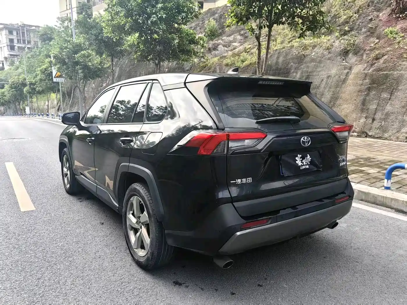 Toyota RAV4 Rongfang 2022 2.0L CVT 2WD Trend Plus Edition фото 12