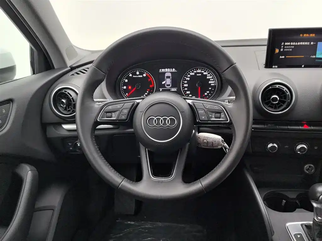 Audi A3 2018 30th Anniversary Limousine 35 TFSI Progressive фото 11