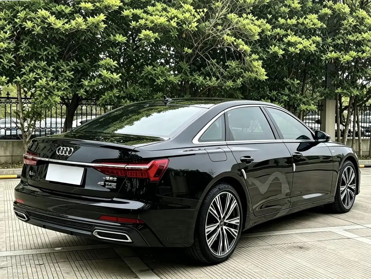Audi A6L 2022 45 TFSI quattro Premium Elegance фото 12