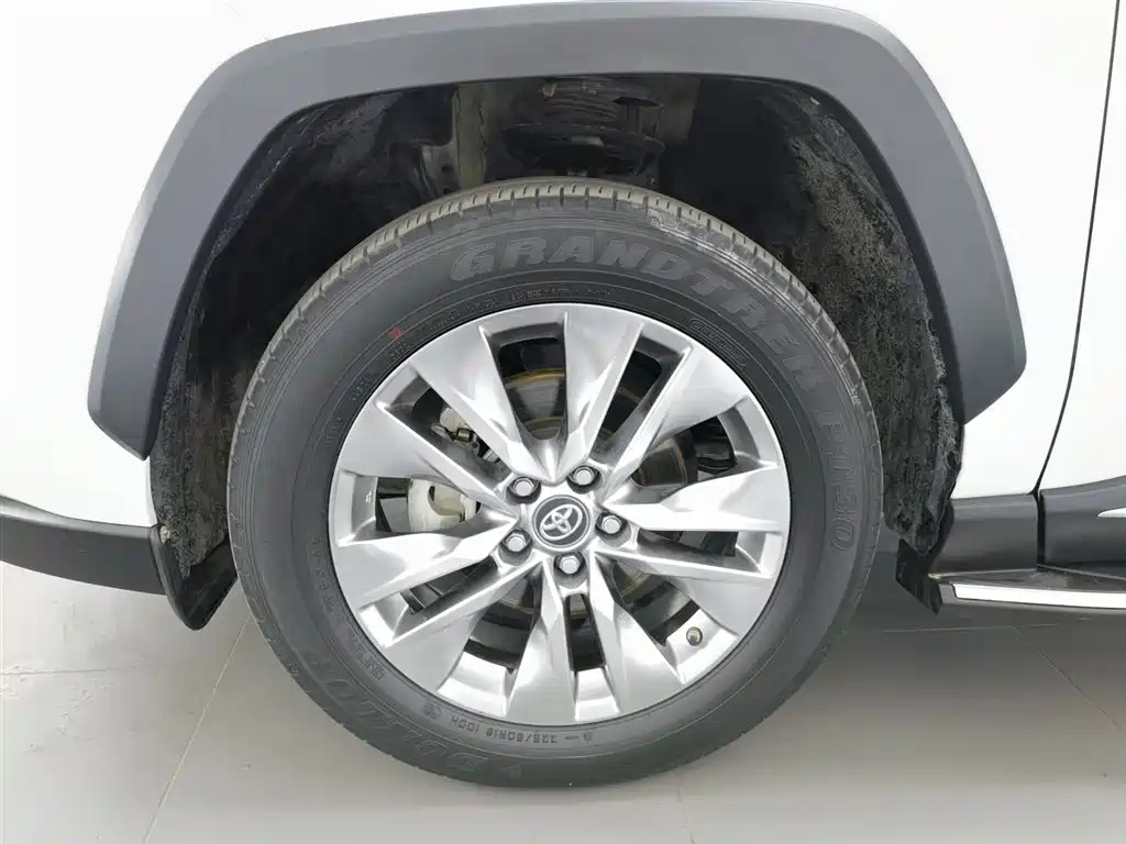 Toyota Wildlander 2021 2.0L CVT 2WD Luxury Edition фото 17