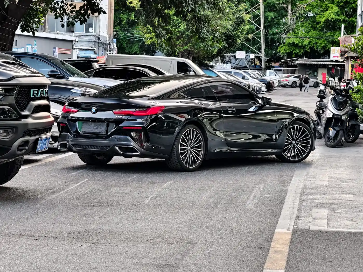 BMW 8 Series 2019 840i Coupe M Sport Package фото 3