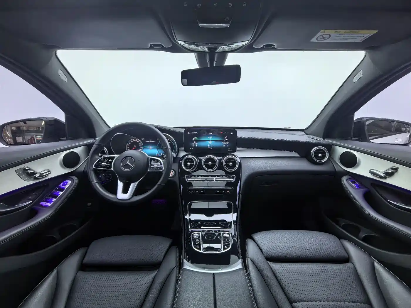 Mercedes-Benz GLC Coupe 2020 GLC 260 4MATIC Coupe SUV фото 8