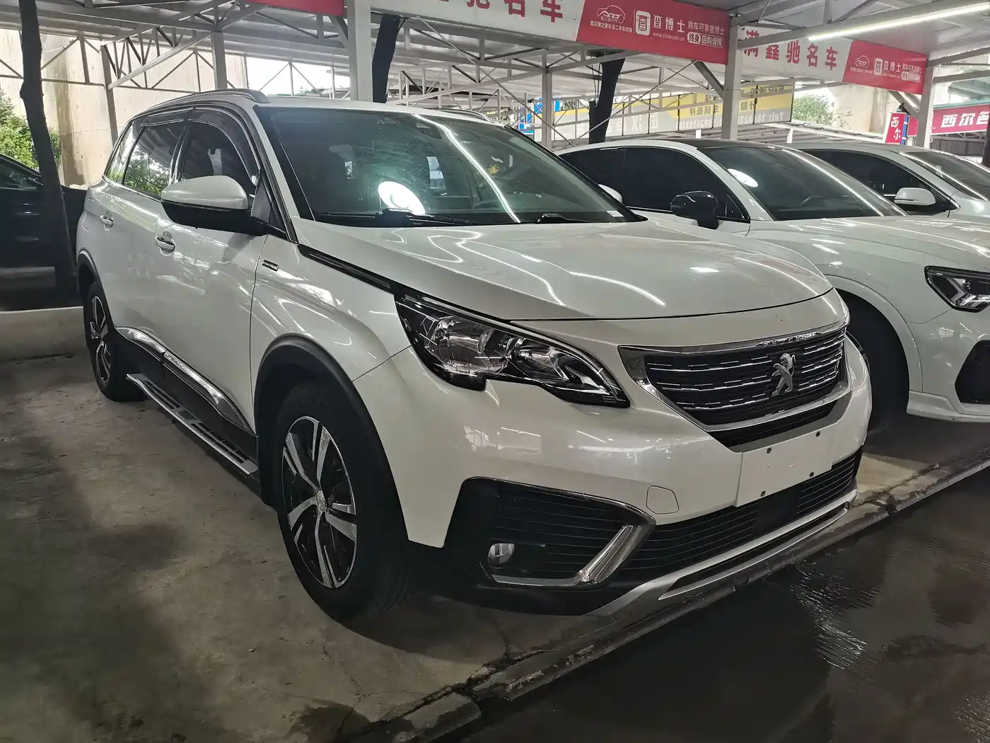 Peugeot 5008 2017 380THP 7-seat Elite Edition фото 3