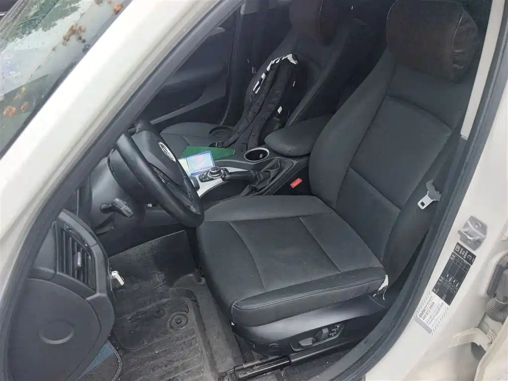 BMW X1 2014 sDrive18i Leading Edition фото 22