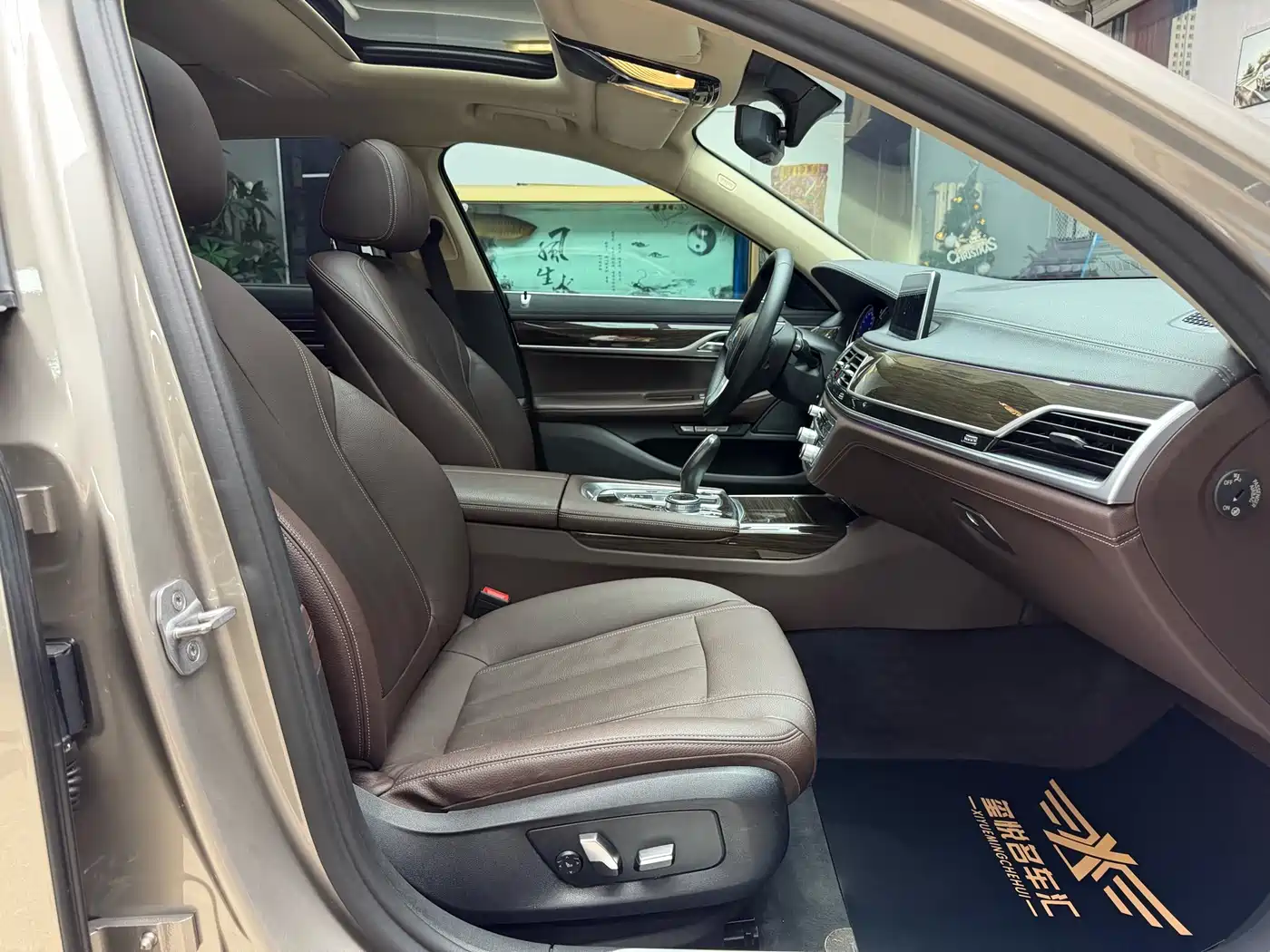 BMW 7 Series 2016 730Li Leading фото 39