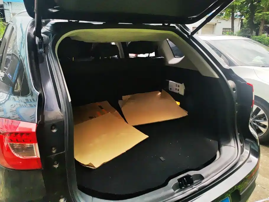 BAIC Huansu S6 2016 2017 1.5T CVT Premium
