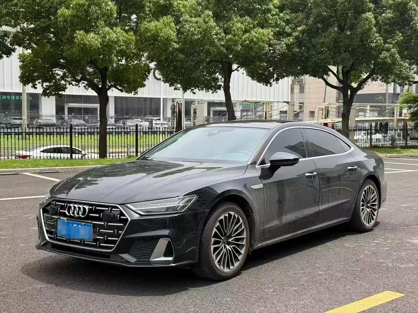 Audi A7L 2024 45TFSI S-line Dream Edition Crystal Package