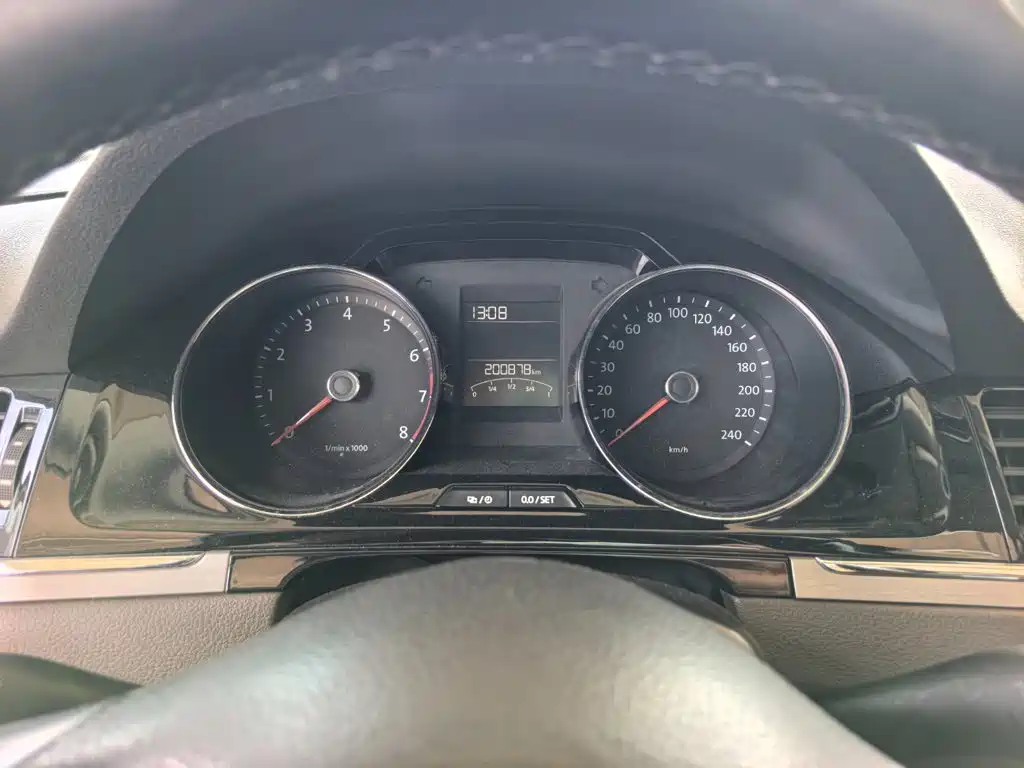 Volkswagen Bora 2013 2013 1.6L Automatic Comfort Model