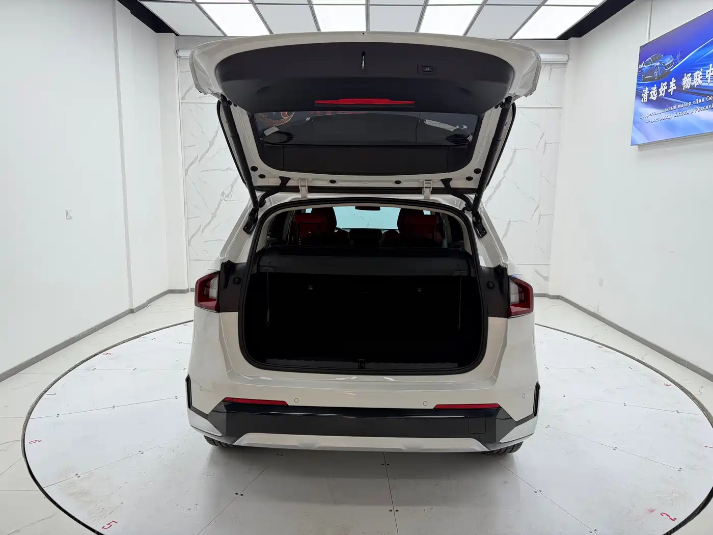 BMW X1 2023 sDrive20Li X Design Package фото 9