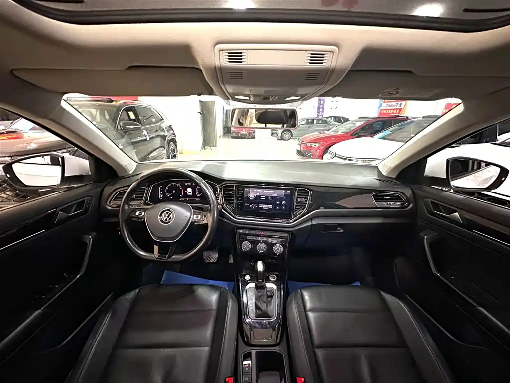Volkswagen T-ROC 2020 280TSI DSG 2WD Comfort фото 7