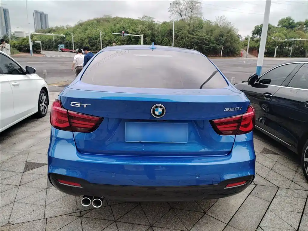 BMW 3 Series GT 2019 320i M Sport Package фото 6