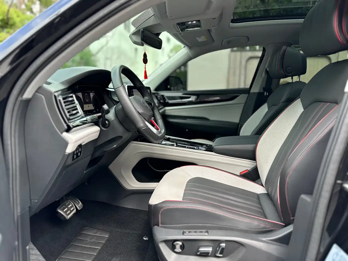 Volkswagen Teramont 2024 Teramont X 380TSI 4WD Premium Luxury Edition фото 4