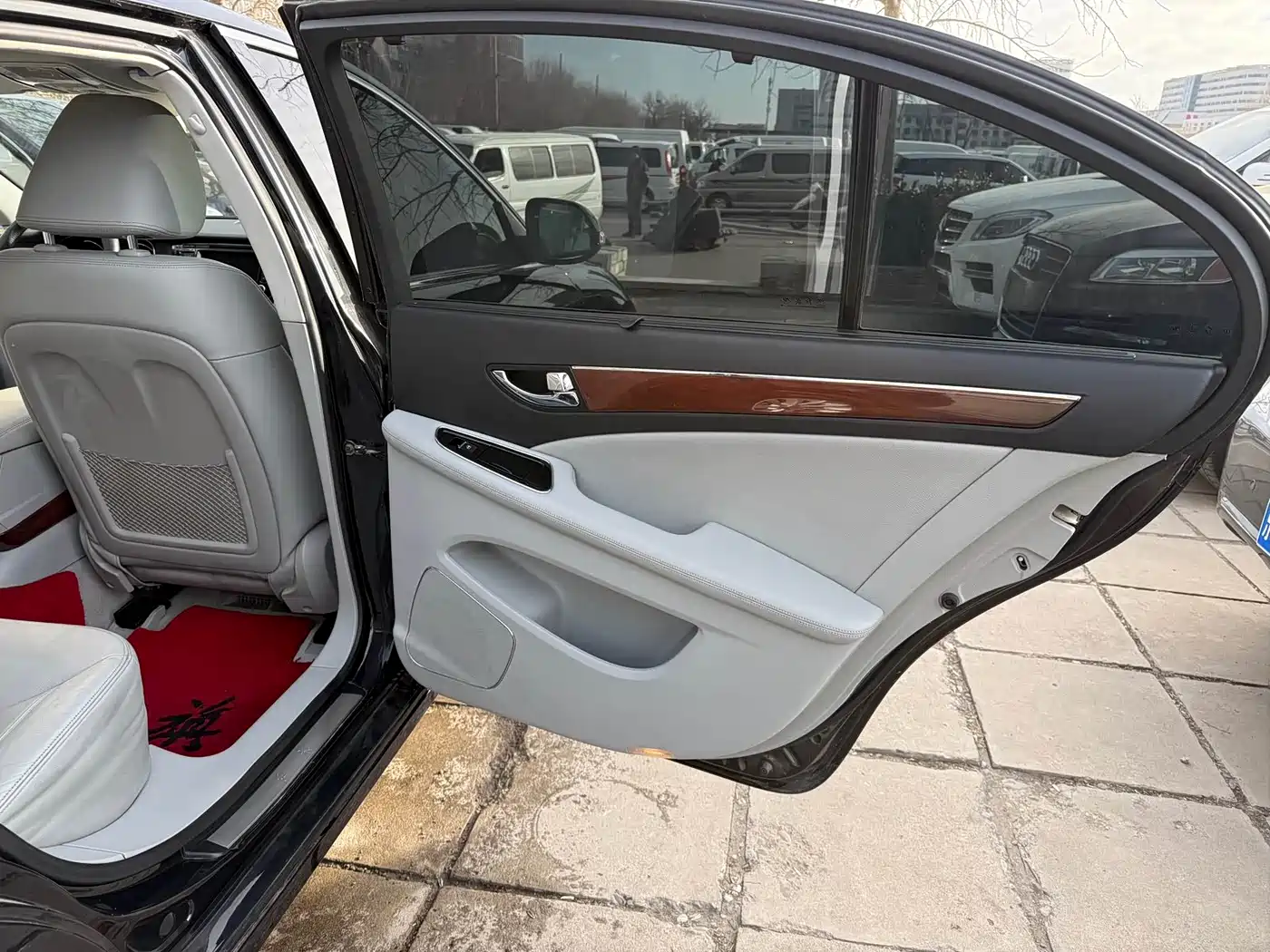 Hongqi H7 фото 10