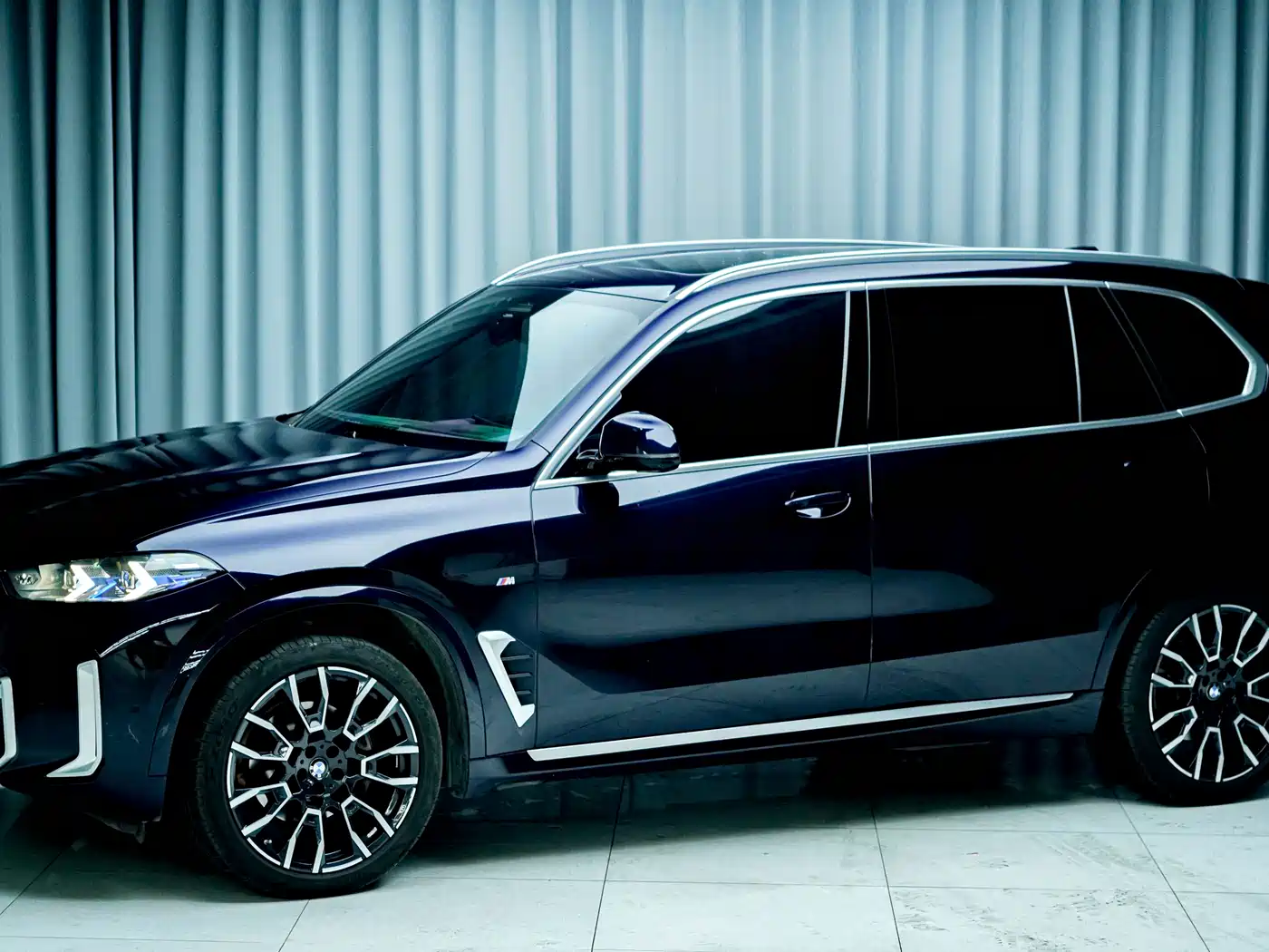BMW X5 2023 xDrive 40Li M Sport Package