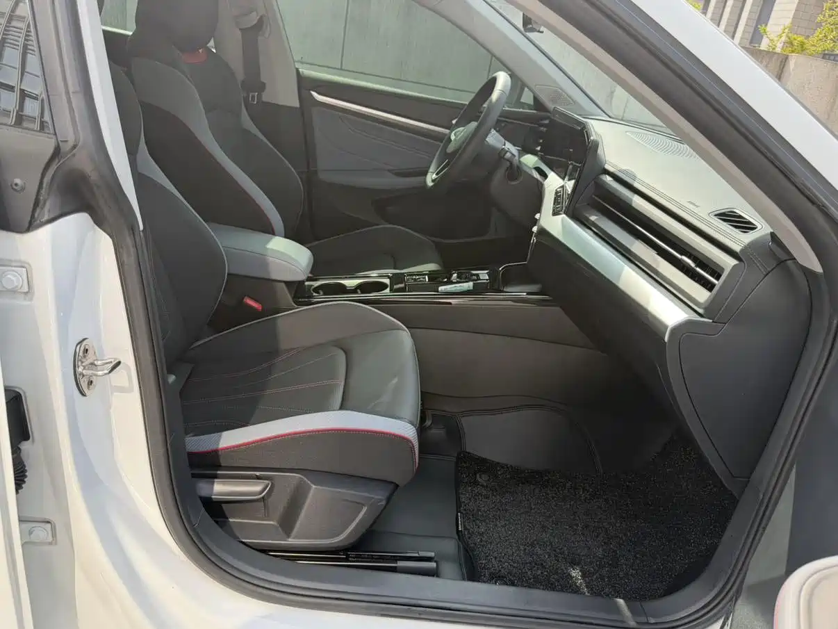 Volkswagen Lamando 2024 Lamando L 280TSI DSG Stylish Edition фото 14