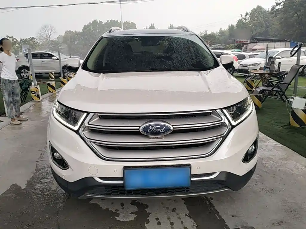 Фото 3 - Ford Edge