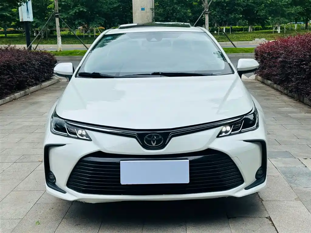 Toyota Corolla 2019 1.2T S-CVT GL-i Elite Edition фото 2