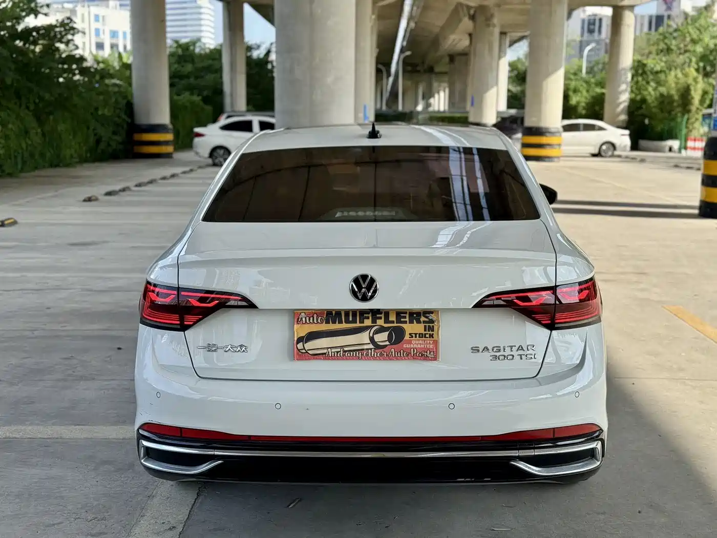 Volkswagen Sagitar 2023 300TSI DSG Excellence Edition фото 3