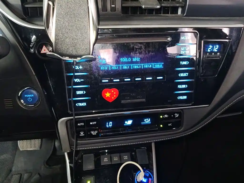 Toyota Corolla 2017 Facelift Hybrid 1.8L E-CVT Leading Edition фото 13