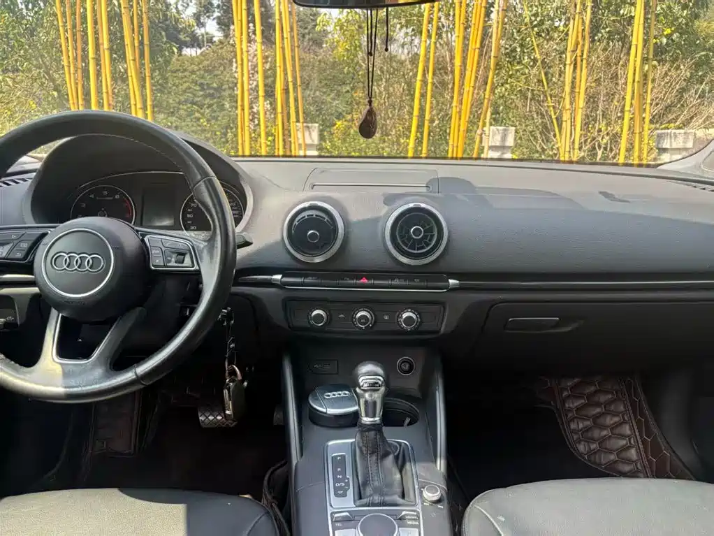 Audi A3 2019 Limousine 35 TFSI Progressive China VI фото 5