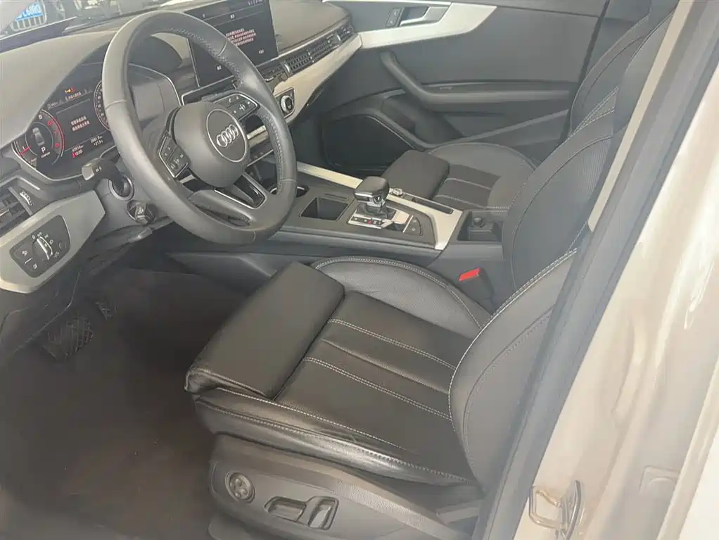 Audi A4L 2020 40 TFSI Luxury Dynamic фото 12