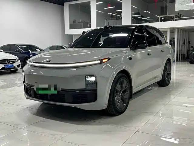 Li Auto L8 Ultra