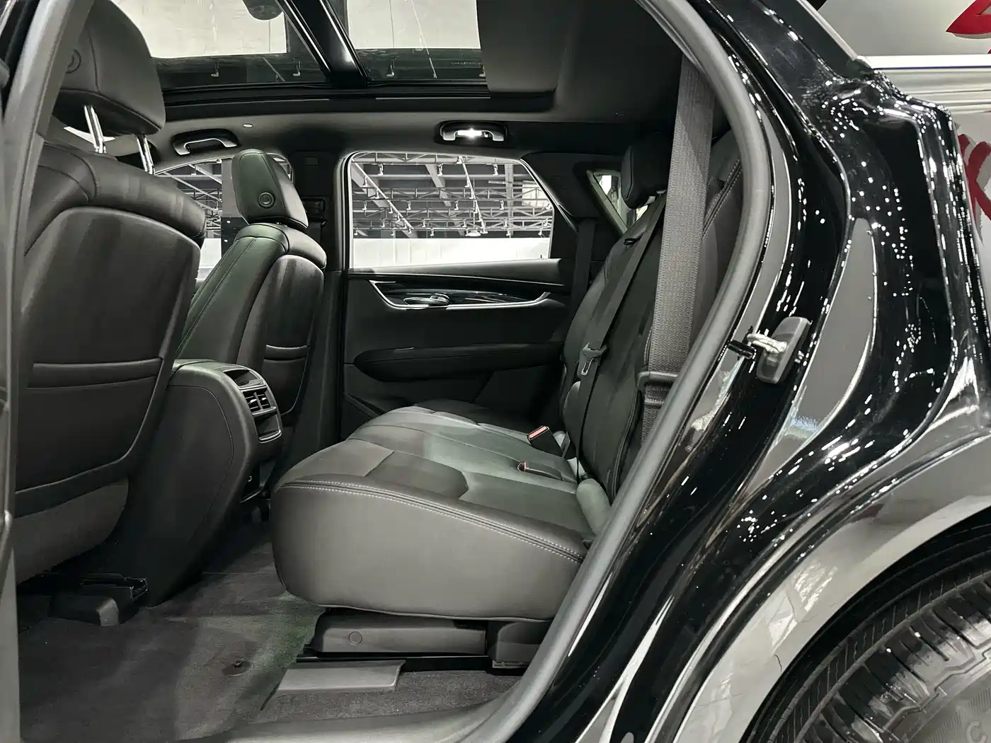 Cadillac XT5 2021 2.0T 2WD Luxury Edition фото 13