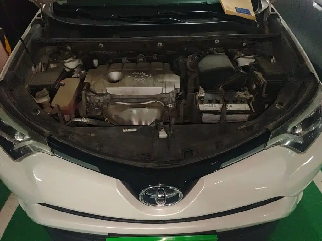 Photo 21 - Toyota RAV4 Rongfang