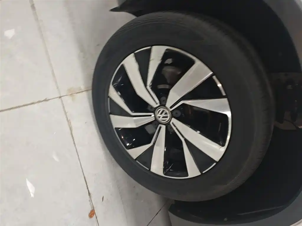 Volkswagen Tayron 2019 330TSI 2WD Luxury China VI фото 23
