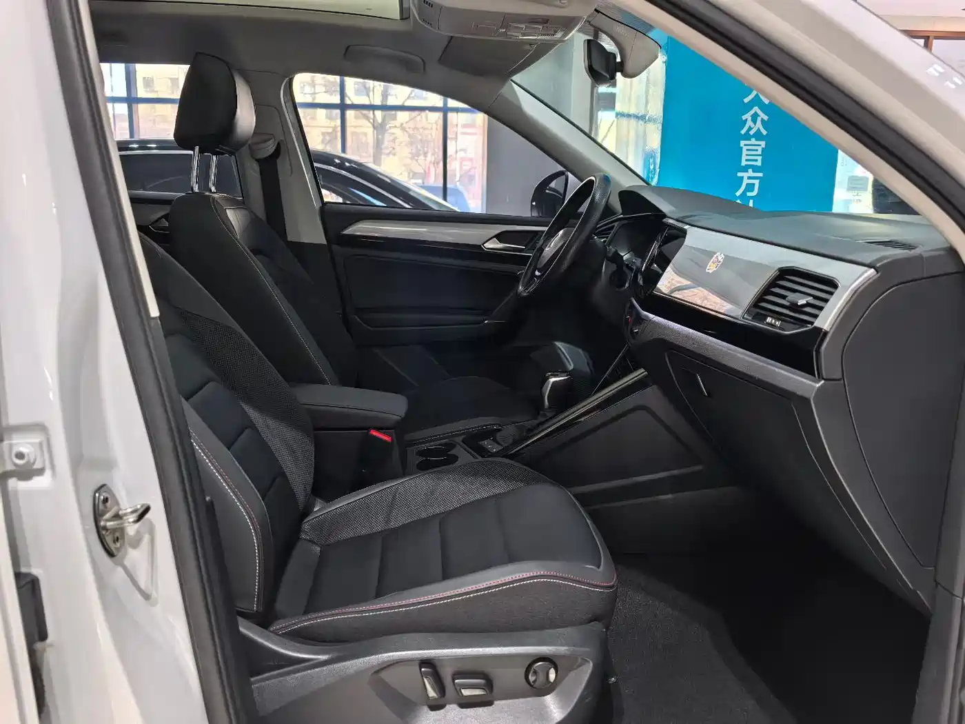 Volkswagen Tayron 2020 280TSI 2WD Luxury Smart Edition фото 7