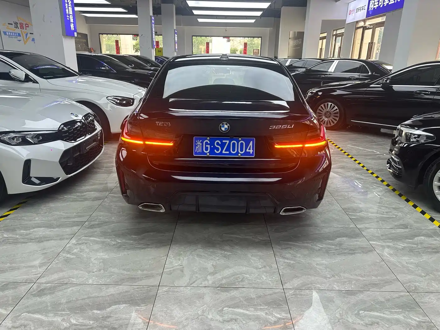 BMW 3 Series 2025 325Li M Sport Package фото 14
