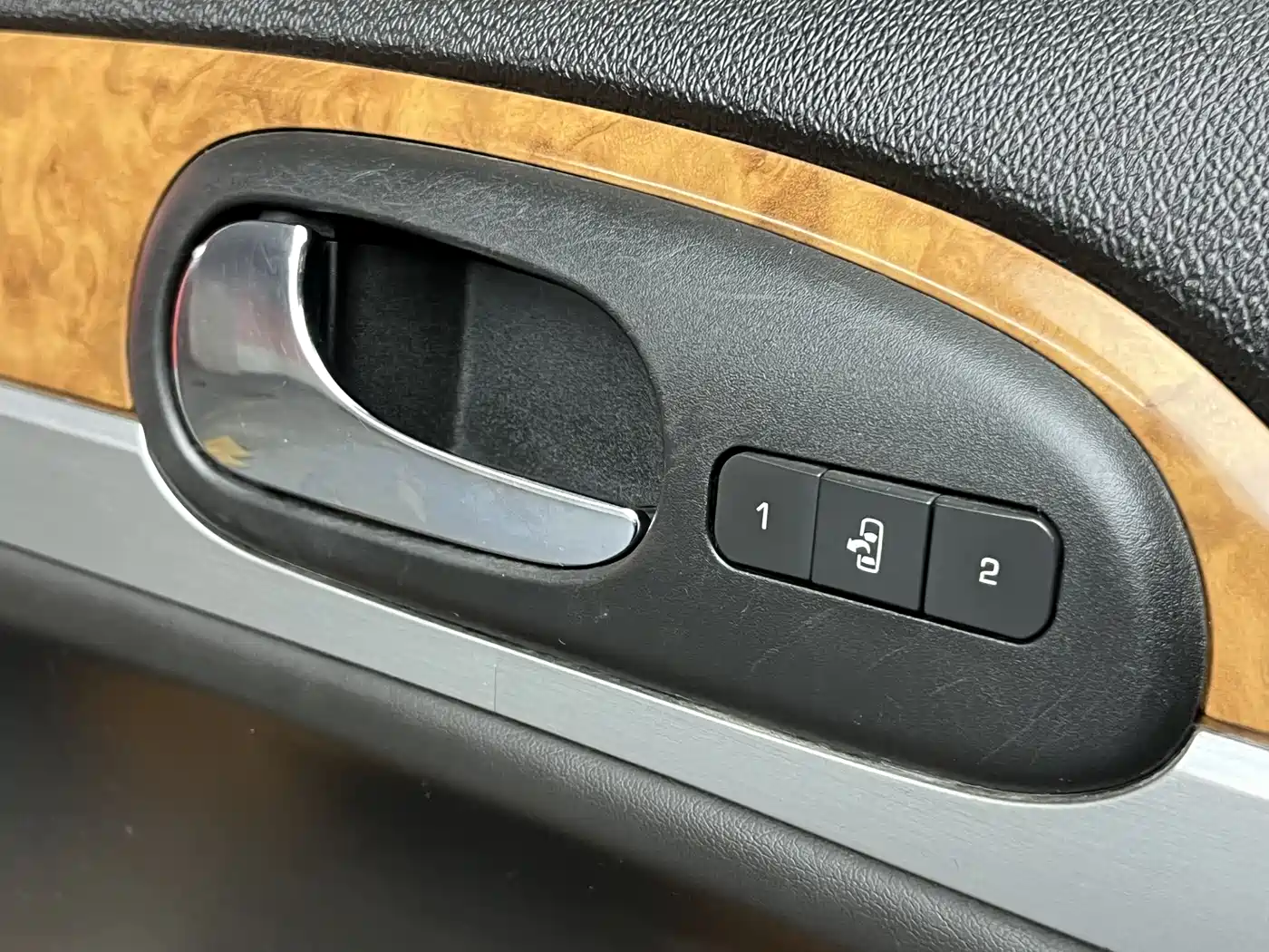 Buick Enclave 2010 3.6L Flagship Edition фото 11