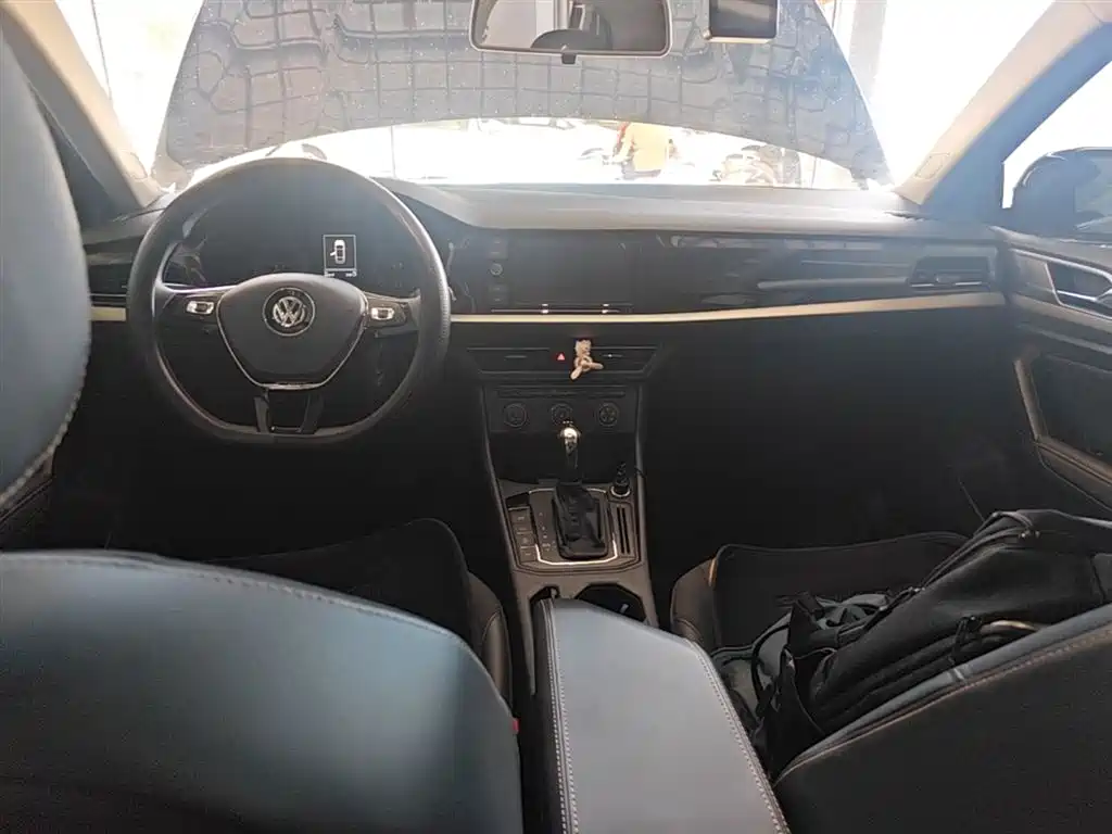 Volkswagen Lavida 2018 Hatchback 200TSI DSG Comfort Edition China V фото 10