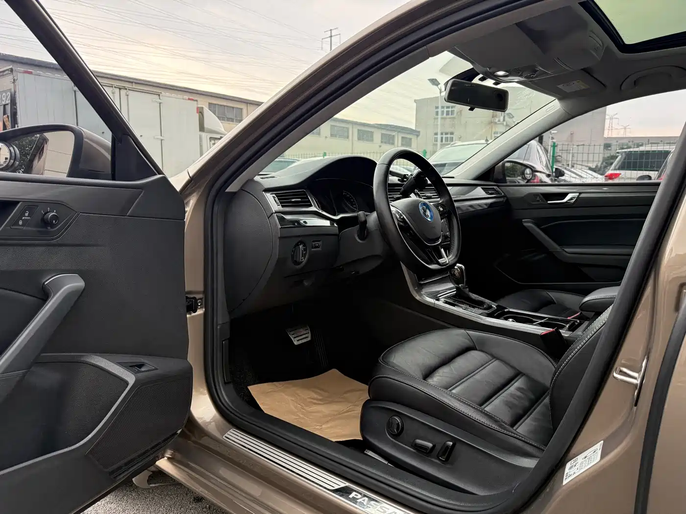 Volkswagen Passat 2017 330TSI DSG Prestige фото 13